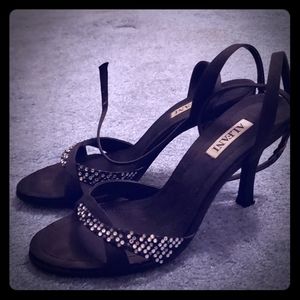 ALFANI Black Strappy Heels 6.5M